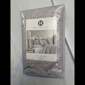 NIB Hotel Collection Impressions Quilted (1) King Sham Pillow Case‎